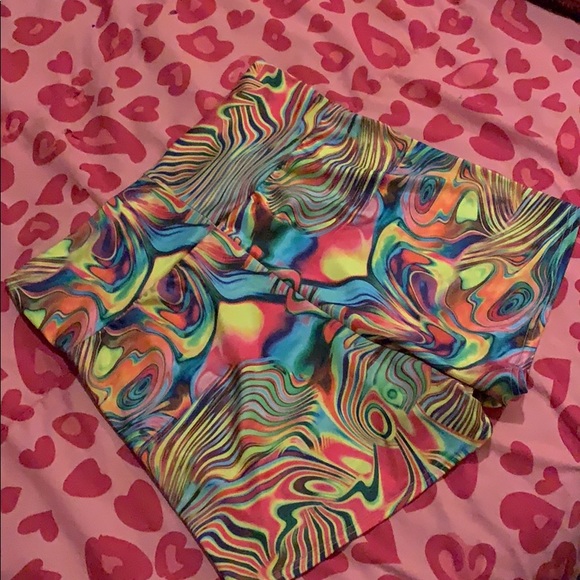 Psychedelic high waisted shorts - Picture 5 of 5